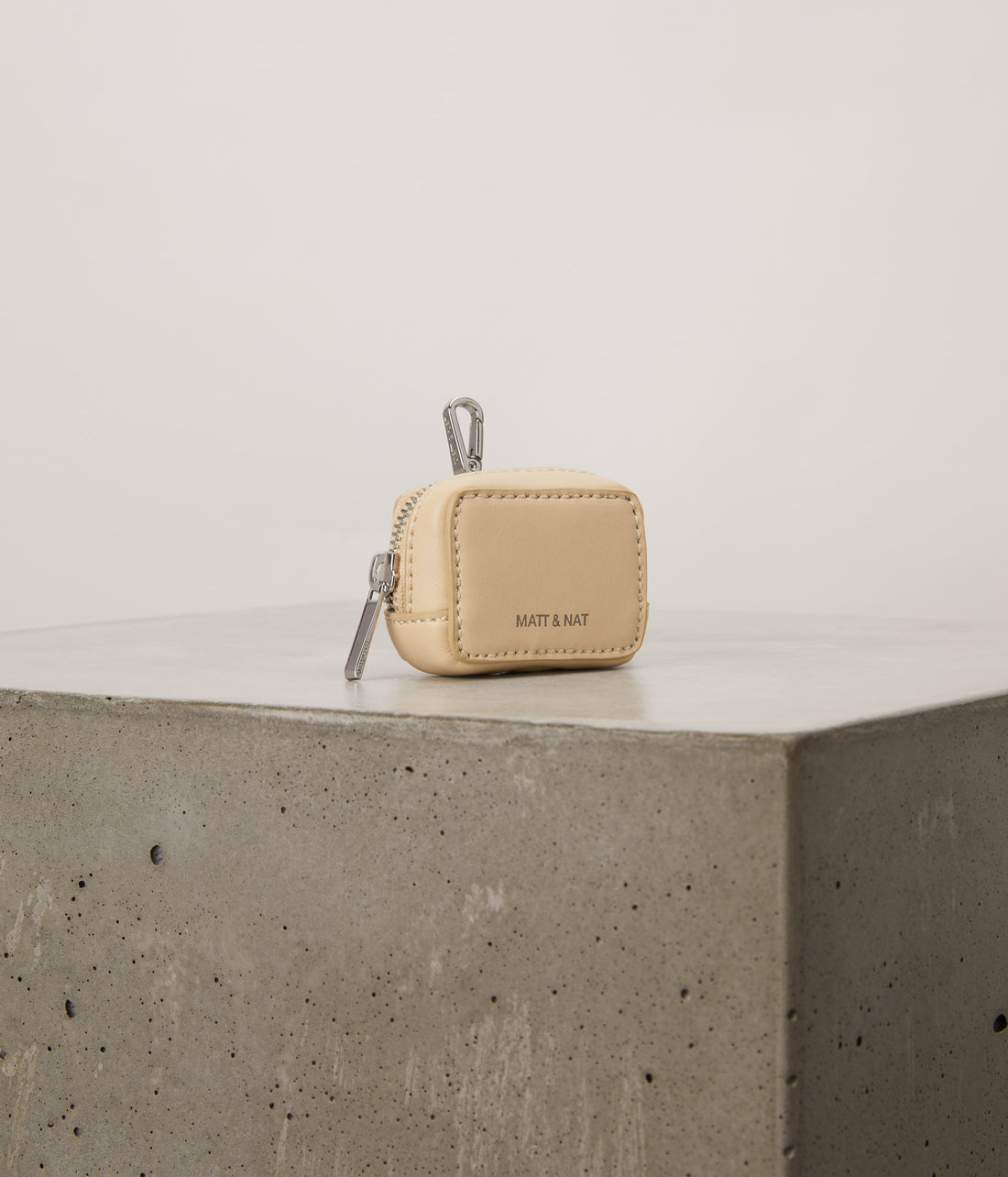 Matt & Nat HARV AirPods Pro case - UPPEAL