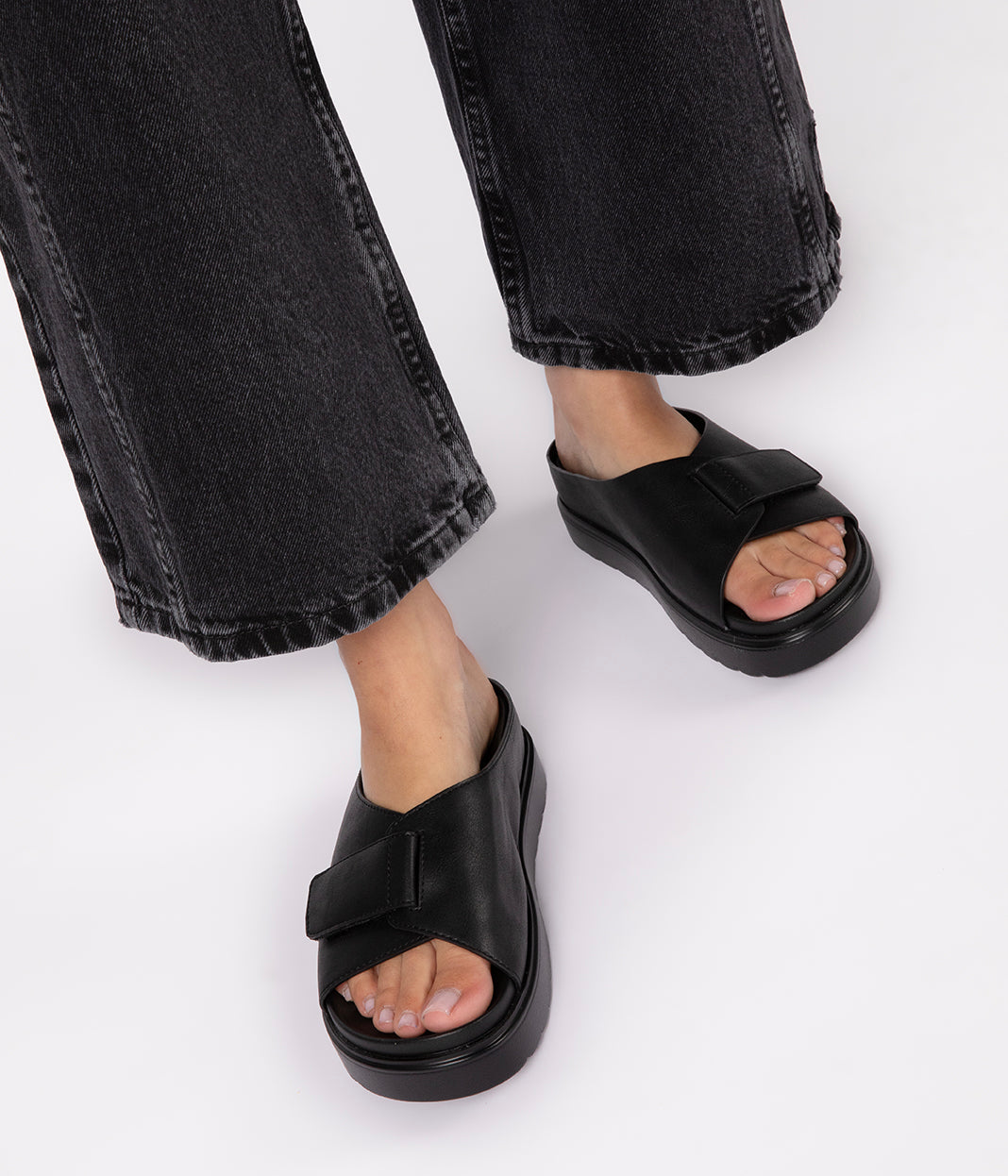 Matt & Nat IDAH Women’s Vegan Sandals