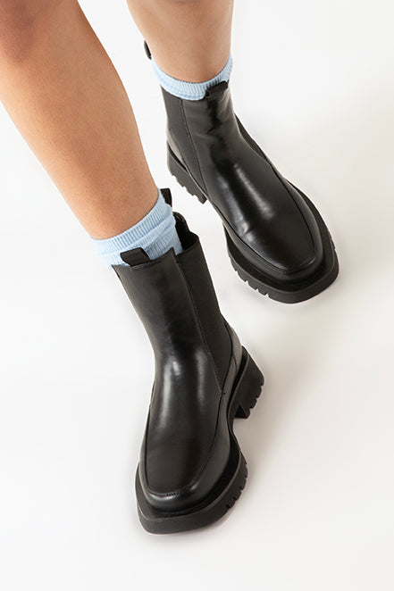 Matt & Nat ESTER Women's Vegan Chelsea Boots