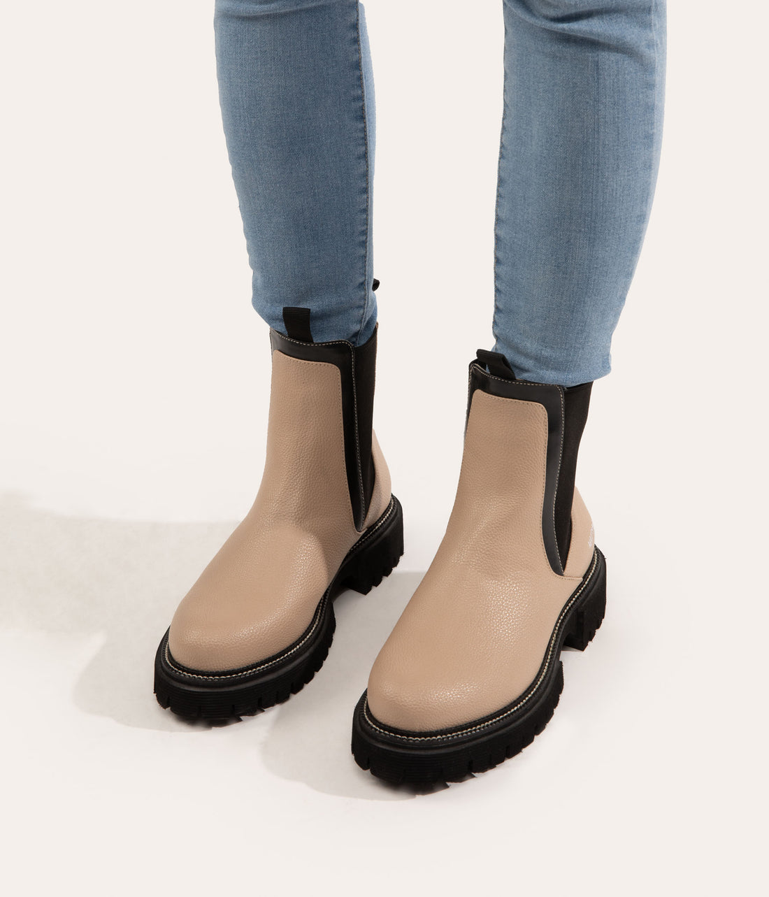 Matt & Nat ZUKE Women's Vegan Chelsea Boots