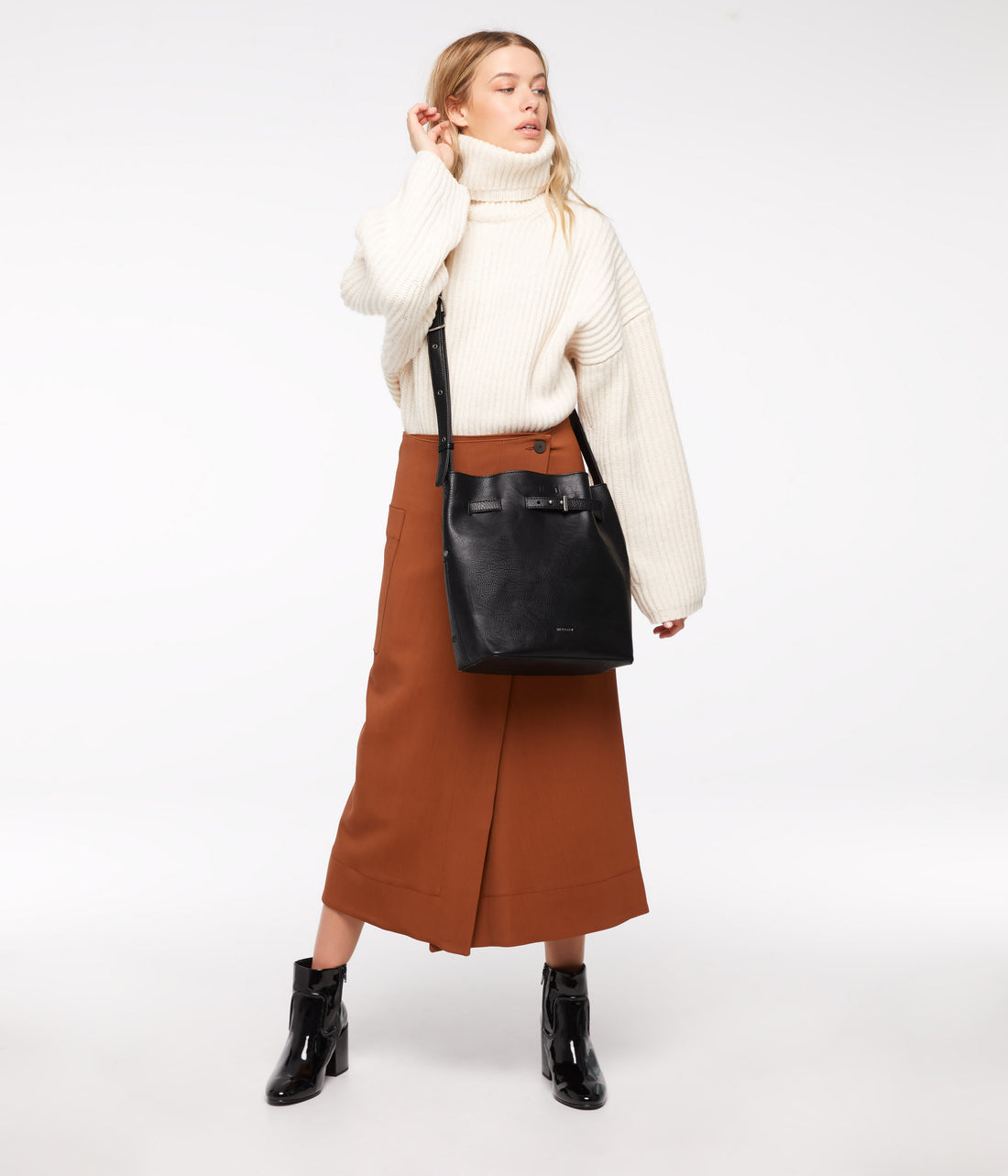 Matt & Nat LEXI Vegan Bucket Bag - Dwell